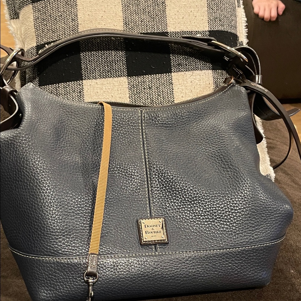 EXCELLENT CONDITION , Dooney and Bourke purse